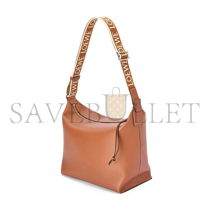 LOEWE CUBI CROSSBODY BAG IN SUPPLE SMOOTH CALFSKIN AND JACQUARD B906K70X01 (44*30*18cm) LOEWE CUBI CROSSBODY BAG IN SUPPLE SMOOTH CALFSKIN AND JACQUARD B906K70X01 (44*30*18cm)